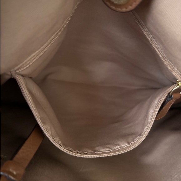 GUC Coach and Brown Shoulder Bag with Signature Design - Picture 5 of 12